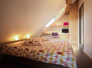 Chambres cosy et agréables avec de grands lits.