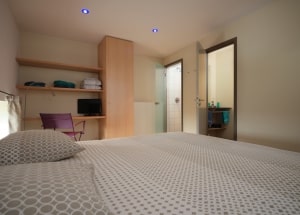 Each room comes with private bathrooms, walk-in showers, separate WCs, TV.